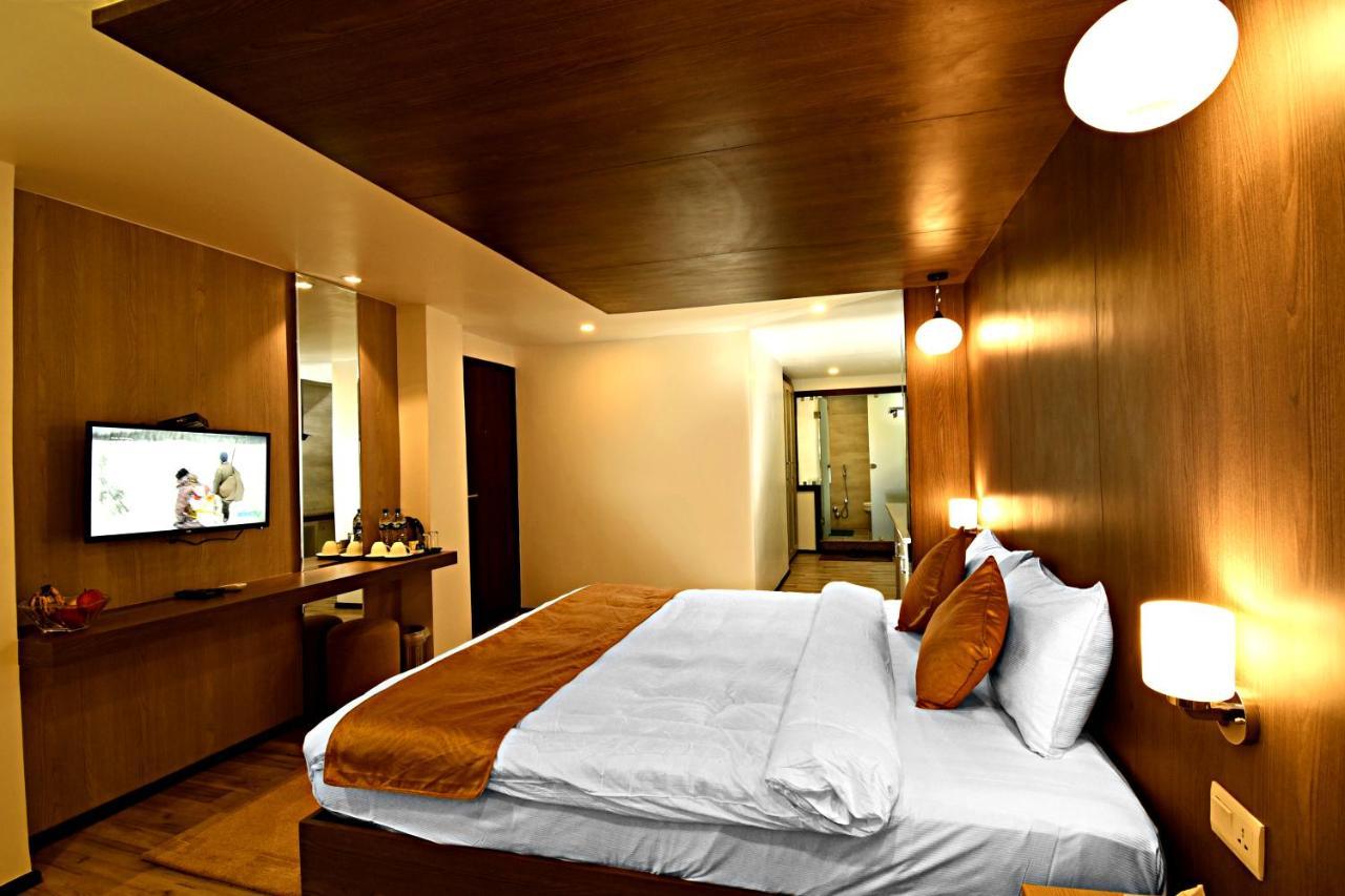 The Milestone Hotel Катманду Екстериор снимка