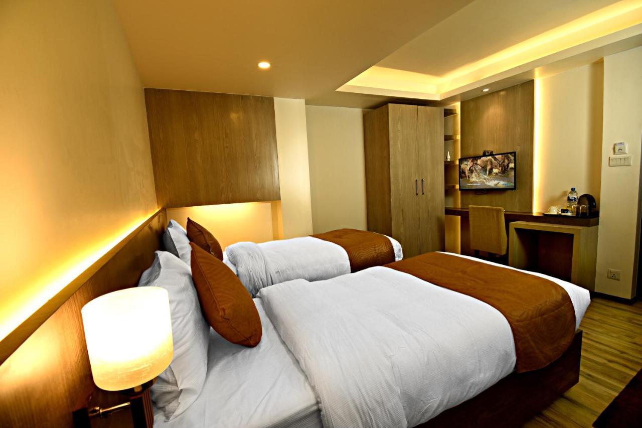 The Milestone Hotel Катманду Екстериор снимка
