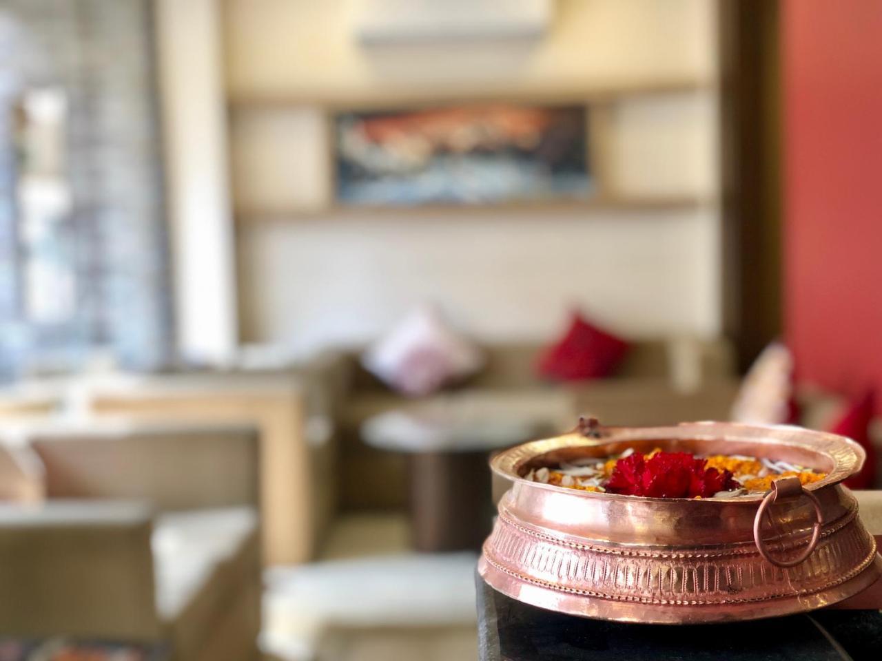 The Milestone Hotel Катманду Екстериор снимка