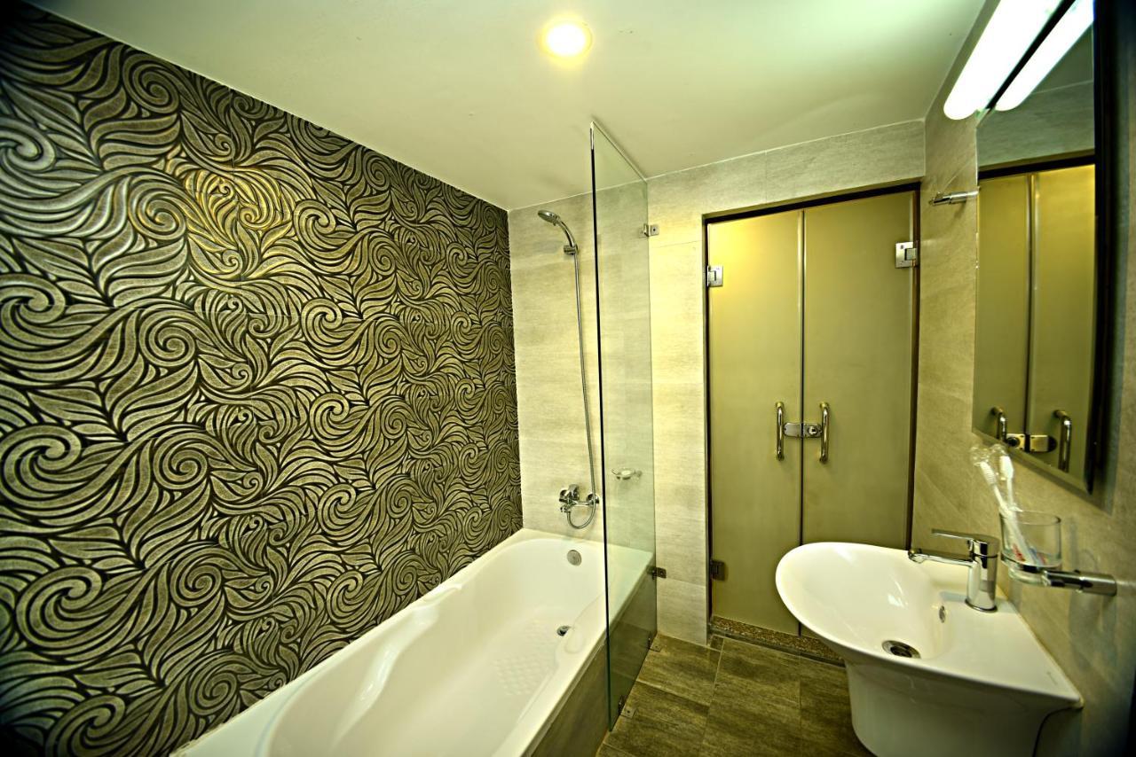 The Milestone Hotel Катманду Екстериор снимка