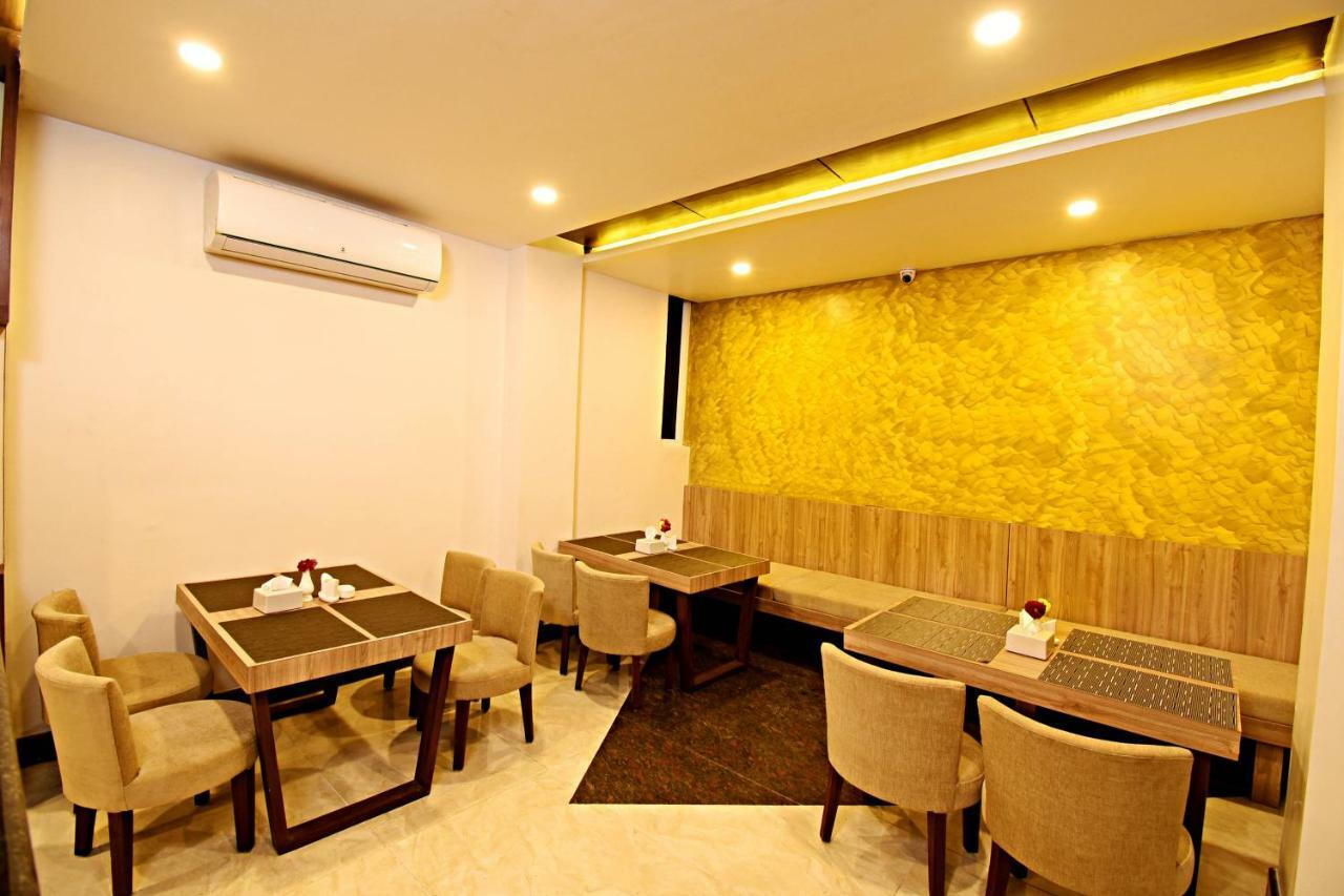 The Milestone Hotel Катманду Екстериор снимка