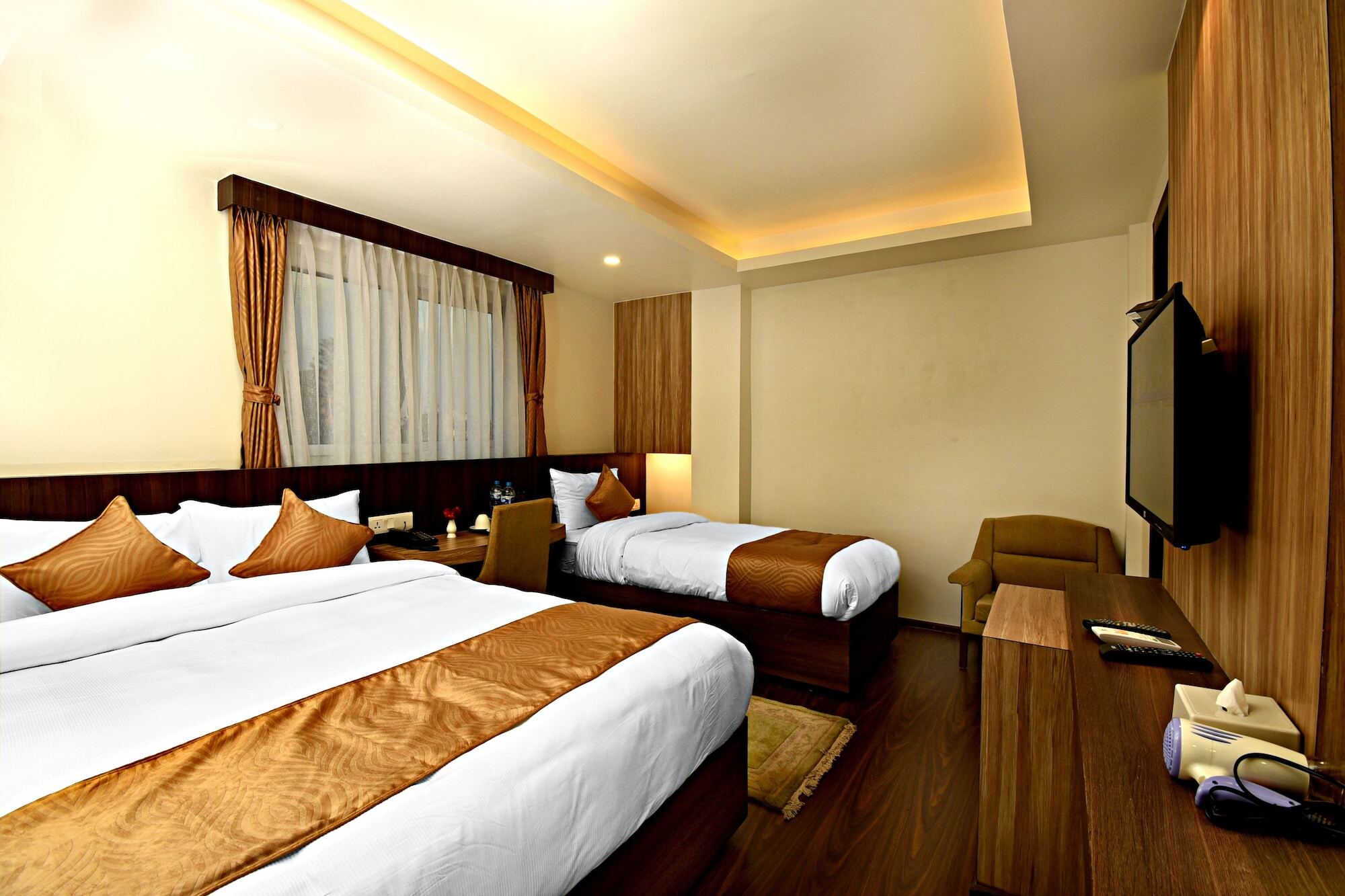 The Milestone Hotel Катманду Екстериор снимка